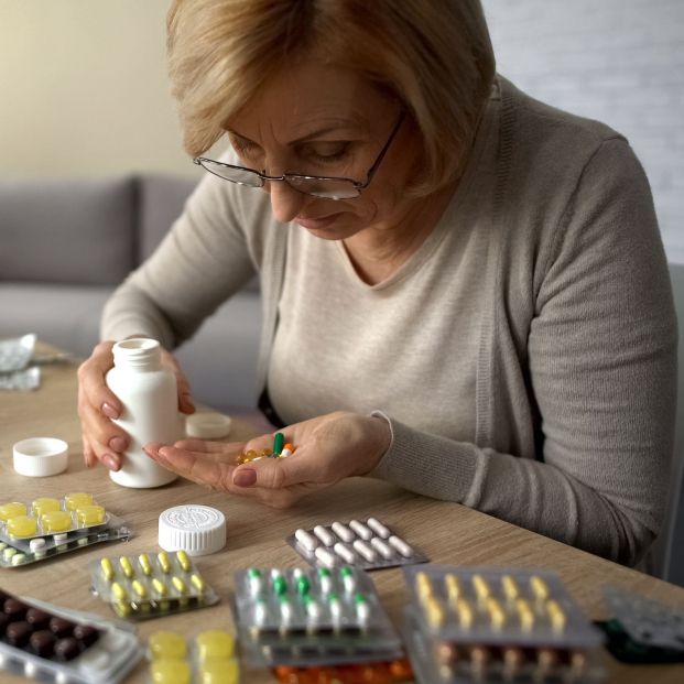 Edadismo alarmante en la industria farmacéutica: la mayoría de medicamentos no se prueba en mayores