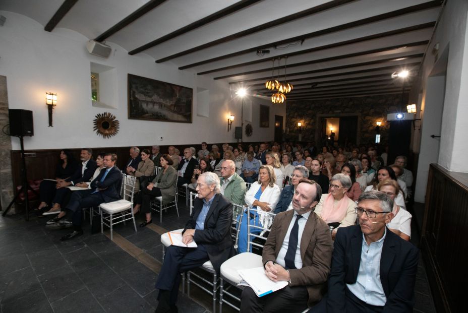 N6A0213 (1) N6A0213 (1)