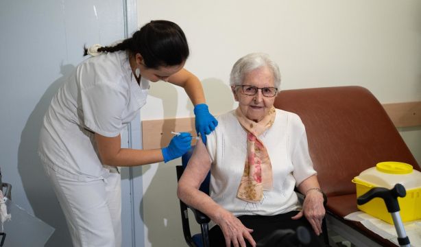 Cuándo empieza la campaña de vacunación de gripe y Covid 2024-2025 en Extremadura