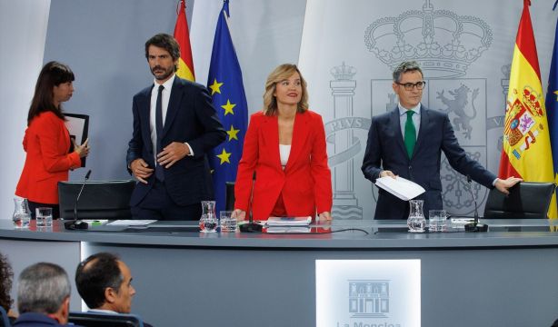 Plan de regeneración del Gobierno: registro de medios y comisión contra los bulos