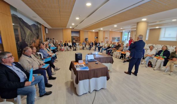Voluntarios de AGMT participan en una jornada de formación (AGMT)