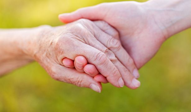 Pensión recortada de por vida tras jubilarme dos años antes para cuidar a mi madre