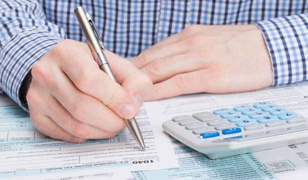 Así puedes pagar el Impuesto de Sucesiones con el dinero de la propia herencia