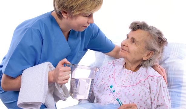 Este es el verdadero daño que causan las bacteria de las enfermedades de las encías