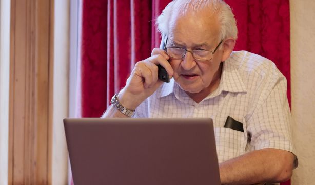 ¿Te llaman para darte 380 euros por estar hospitalizado? Es una estafa