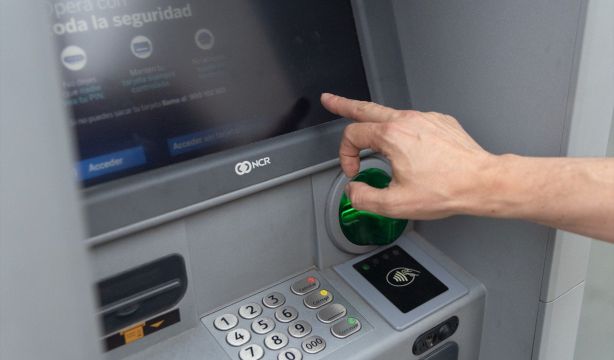 Pago de las pensiones en octubre de 2024: ¿cuál es la fecha de cobro en cada banco?