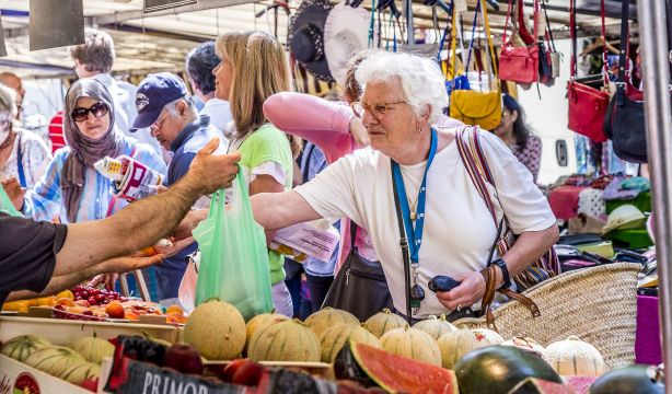 Francia aplaza la revalorización de las pensiones para ahorrar