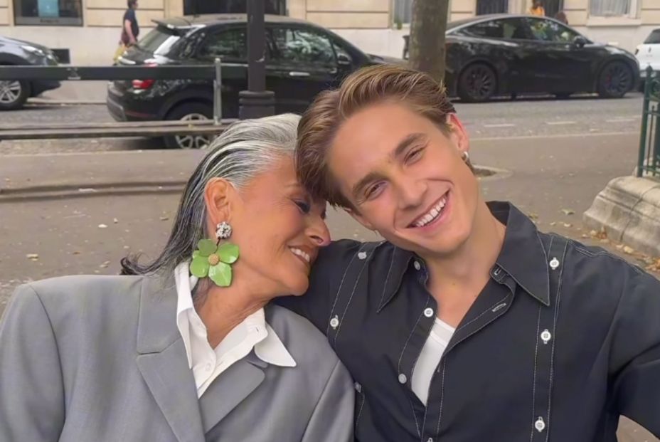 VÍDEO: Sorprende a su abuela, modelo hace 50 años, con una sesión de fotos (Instagram) VÍDEO: Sorprende a su abuela, modelo hace 50 años, con una sesión de fotos (Instagram)