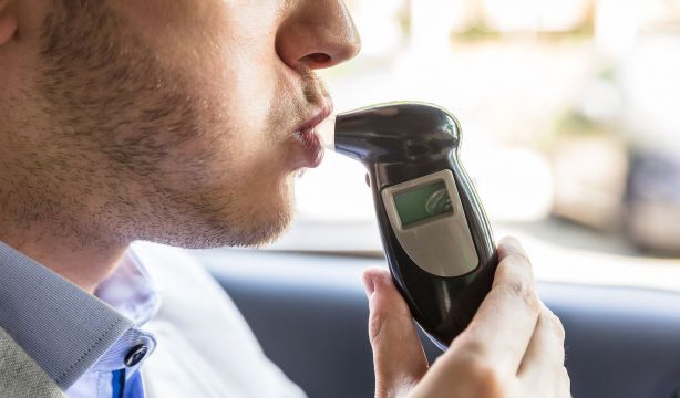 La DGT quiere retirar el carnet a los alcohólicos hasta que se hayan rehabilitado