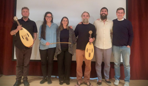 Una viola oval del siglo XIII recupera su melodía gracias a la Facultad de Música y Artes Escénicas 