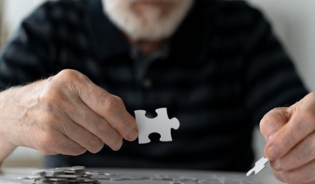 Desarrollan el primer biomarcador en sangre que anticipa el avance del alzhéimer