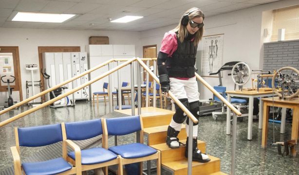 Empatía a través de la experiencia: este es el traje que simula la vejez