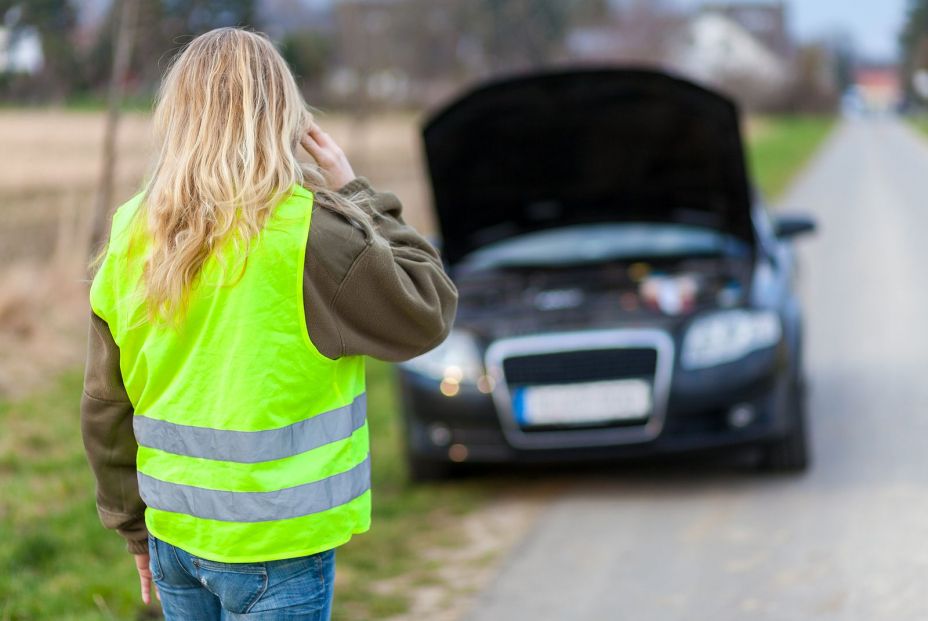La multa que te puede poner la DGT por no llevar el número correcto de chalecos reflectantes La multa que te puede poner la DGT por no llevar el número correcto de chalecos reflectantes
