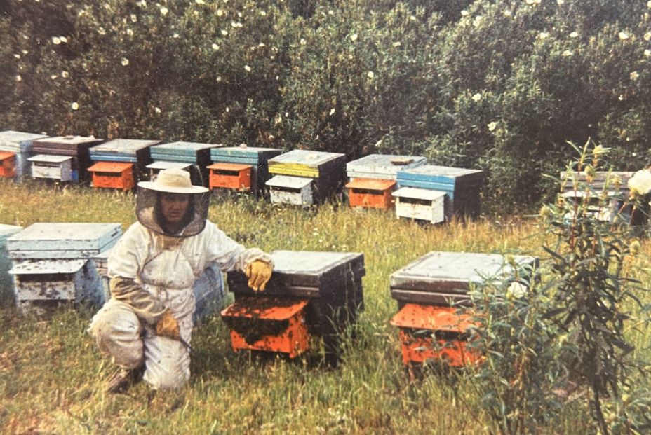 ivan del rio año 1994 recogiendo polen