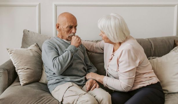 Cuidadores familiares de personas con ictus: el 75% son mujeres y con una edad media de 60 años