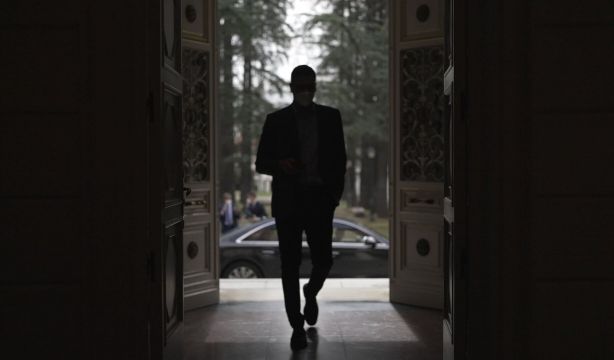 'El País' estrena el documental sobre Pedro Sánchez que nadie quiso emitir