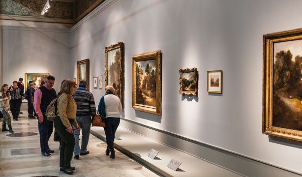 El CIS derriba mitos: los mayores son los más interesados en la cultura y los más lectores