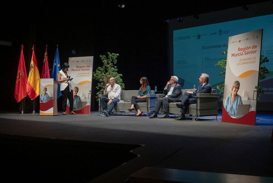 EconomiaDLongMurcia24 35 EconomiaDLongMurcia24 35