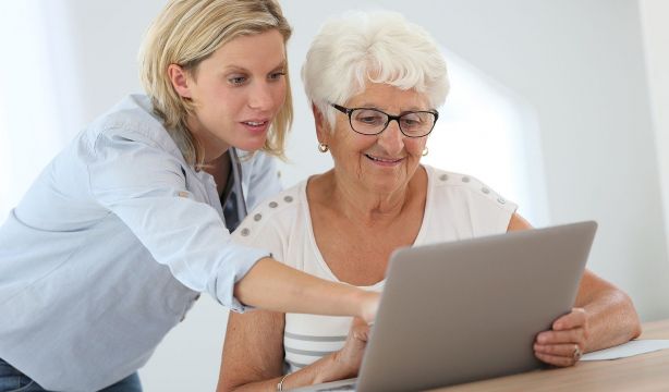 Aumenta la difusión de información falsa en redes sociales sobre tratamientos con colágeno