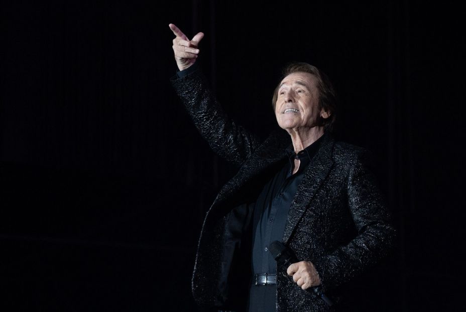 VÍDEO: Raphael homenajea a la canción francesa en su nuevo álbum, 'Ayer...aún' VÍDEO: Raphael homenajea a la canción francesa en su nuevo álbum, 'Ayer...aún'