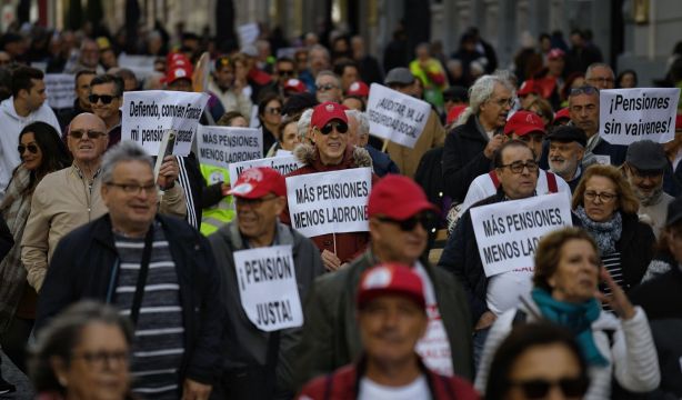 Gran marcha por las pensiones en Madrid: "Jubilados, trabajadores y jóvenes debemos luchar juntos"