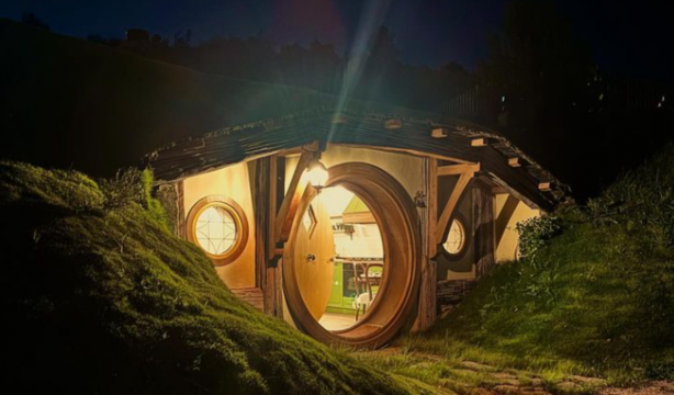 Viaje a Gredos en la que podrás dormir en una aldea Hobbit (Instagram: @deveratton)