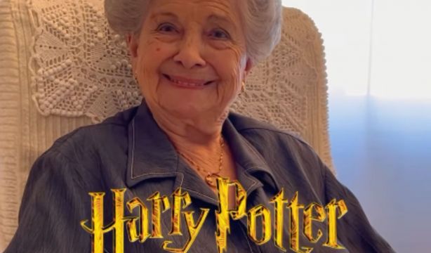La 'Abuela de dragones' se lanza al mundo de Harry Potter: así reacciona a las míticas películas (Instagram)