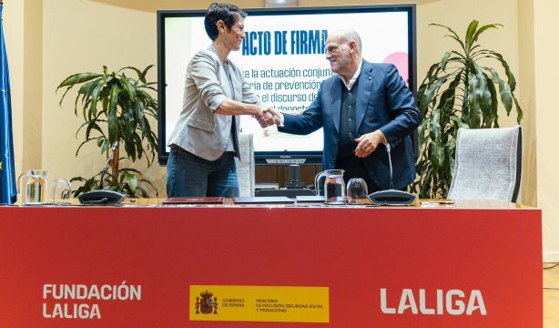 El Gobierno y LALIGA se unen para ser más "contundentes" en la lucha contra el racismo