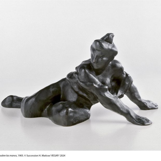 Henri Matisse. Desnudo apoyado sobre las manos, 1905. Bronce fundido a la cera perdida con pátina marrón. Donación de Marie Matisse al Estado francés para depósito en Museo Matisse de Niza, 1978. Museo de Orsay, París. © Succession H. Matisse/ VEGAP/ 2024. Henri Matisse. Desnudo apoyado sobre las manos, 1905. Bronce fundido a la cera perdida con pátina marrón. Donación de Marie Matisse al Estado francés para depósito en Museo Matisse de Niza, 1978. Museo de Orsay, París. © Succession H. Matisse/ VEGAP/ 2024.