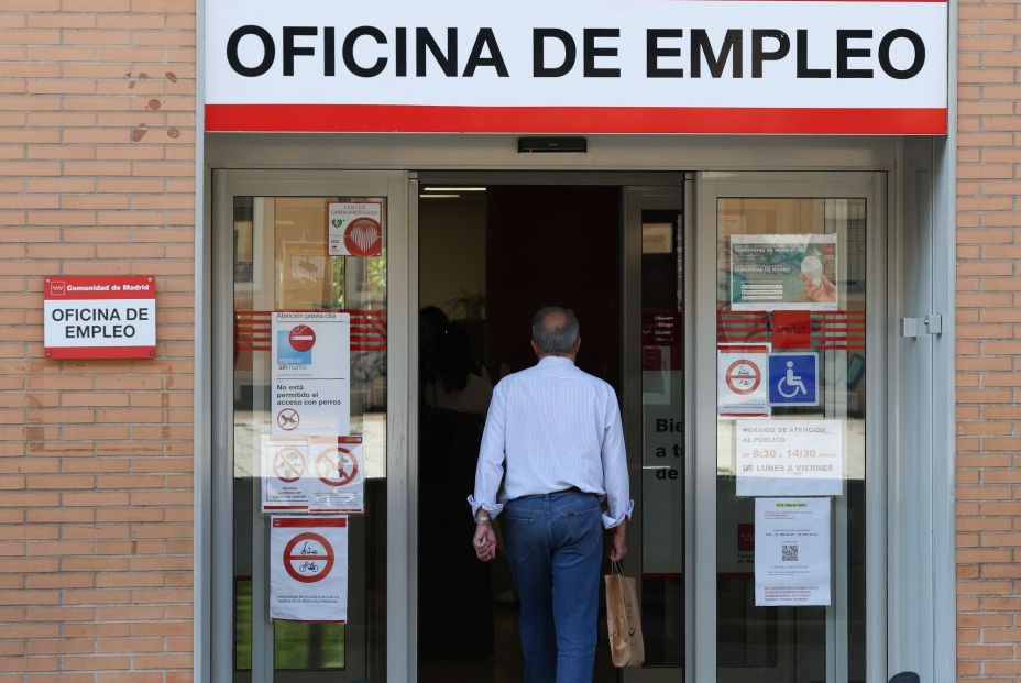 Adecco: "Paro de larga duración y brecha de género frenan a los sénior" Adecco: "Paro de larga duración y brecha de género frenan a los sénior"