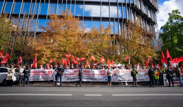 Los conductores de autobús se concentran en toda España por la jubilación anticipada