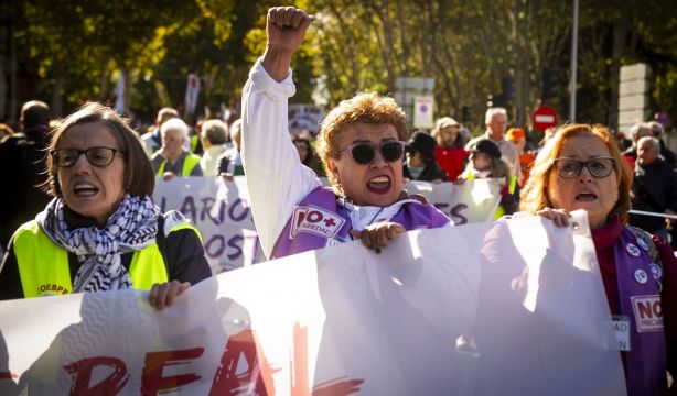 Trabajadores, trabajadoras y pensionistas, unámonos