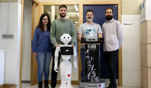 'Copito' y 'Temi', los robots que revolucionan dos residencias de mayores de Castilla y León