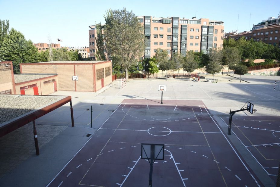Patio del Colegio de Educación Infantil y Primaria (CEIP) ‘Joaquín Costa’ de Madrid Patio del Colegio de Educación Infantil y Primaria (CEIP) ‘Joaquín Costa’ de Madrid