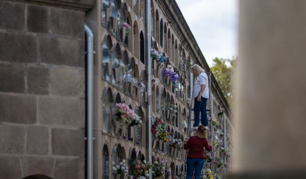 La estafa del cementerio: vende un nicho como si fuera suyo a una octogenaria por 1.500 euros