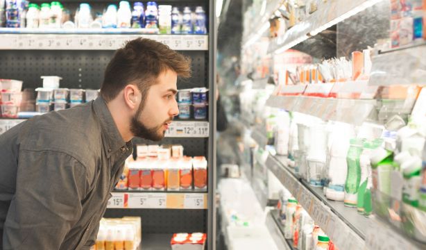 El truco de una nutricionista para elegir los yogures más saludables (Bigstock)