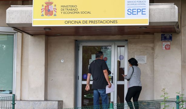 Una de cal y otra de arena: el paro sube y la Seguridad Social marca récord de afiliados en octubre