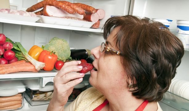 Los 5 alimentos que no debes guardar nunca en la nevera