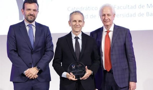 El doctor Antonio Alcaraz, premio Merco-OdS al Liderazgo Reputacional