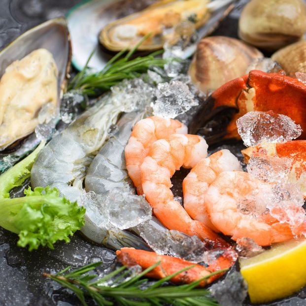 ¿Cuántos minutos cocer cada tipo de marisco? Tabla de tiempos (Bigstock)
