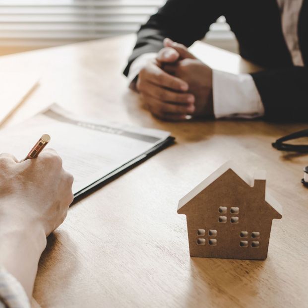 ¿Comprar o alquilar una segunda residencia? Los pros y contras en cada caso ¿Comprar o alquilar una segunda residencia? Los pros y contras en cada caso