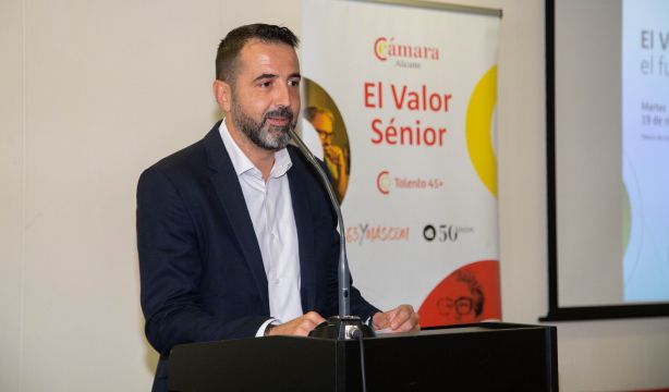 Samuel Ruiz: "Tenemos que formar a los sénior para que no se queden fuera del mercado laboral"