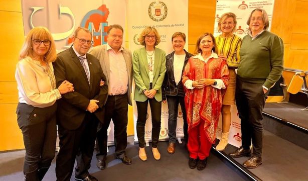 "Necesitamos de una vez por todas que se implante la especialidad de Enfermería Geriátrica"