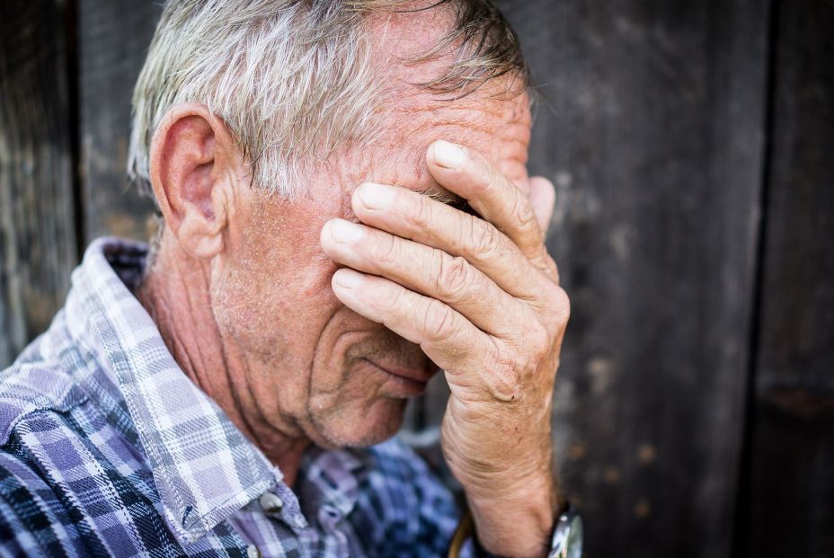 ¿Qué es el edadismo autoinfligido?