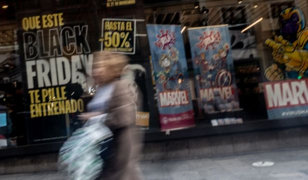 Los españoles ajustan su presupuesto navideño ante la subida de precios