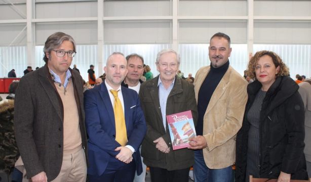 Homenaje a Fernando Ónega en el XX Aniversario de la Asociación de Pendones del Reino de León