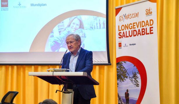 Fernando Ónega reclama que se reconozca "el derecho a envejecer con dignidad”