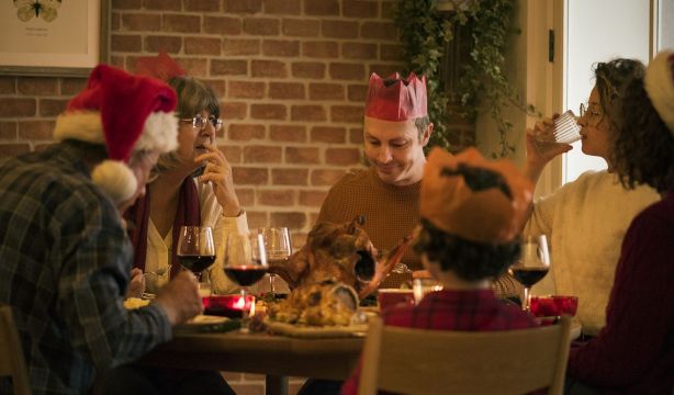 Cinco consejos para disfrutar de las comidas navideñas y evitar indigestiones