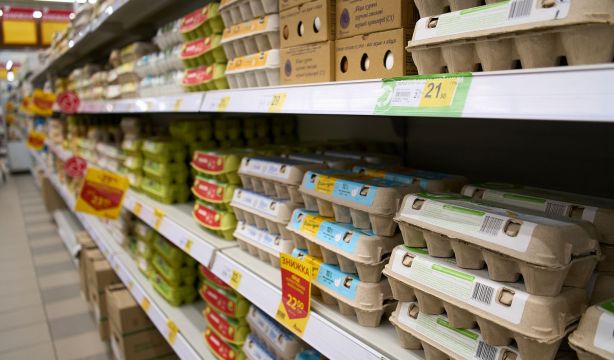 La OCU denuncia la subida de hasta un 25% en el precio de los huevos en solo dos semanas