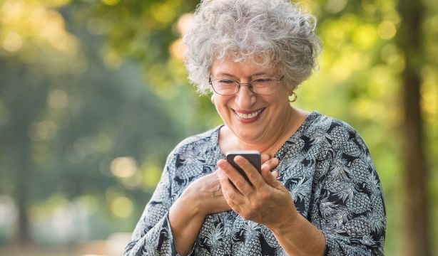 La app 'Medicamento Accesible Plus' incorpora mejoras para personas mayores o con discapacidad